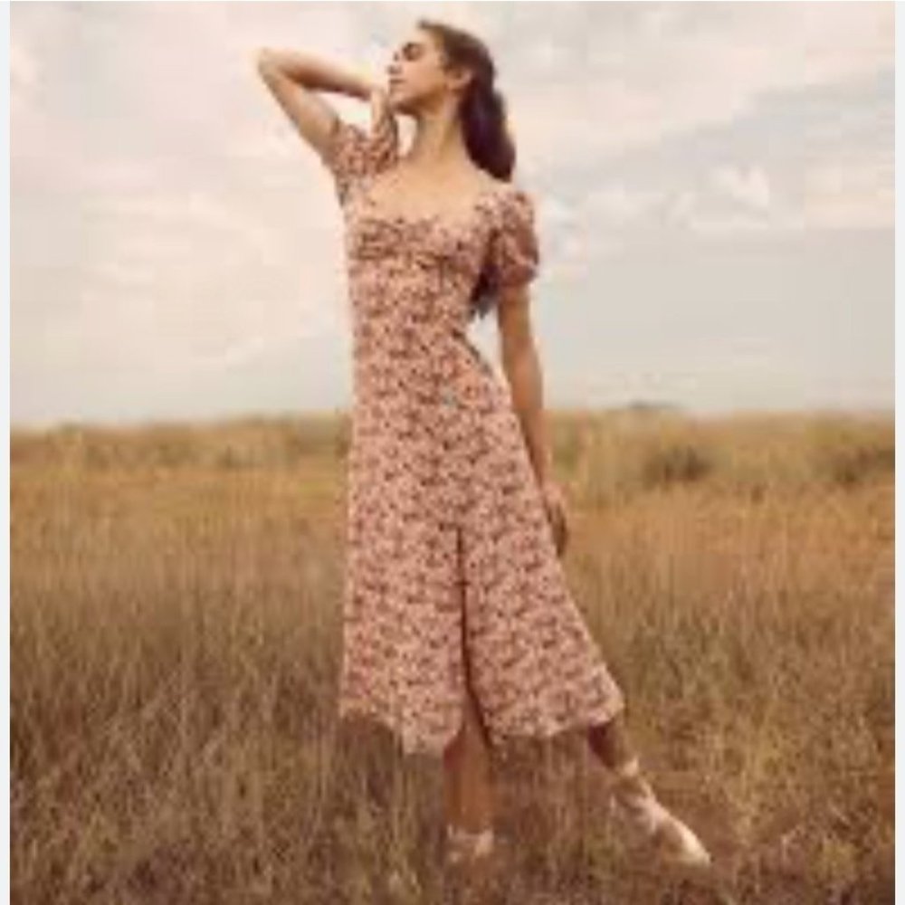 Ever New Melbourne- Midi Cottagecore Dress Womens Size 6 Floral Slit Sweetheart.